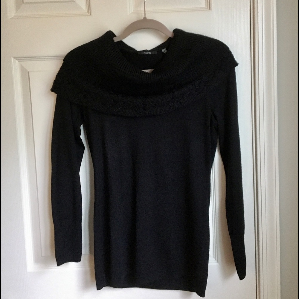 NWOT Tahari Black knit cowl neck sweater